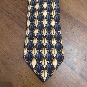 M.c. Escher art tie beetle brown/gold tie
Vintage boxelder men